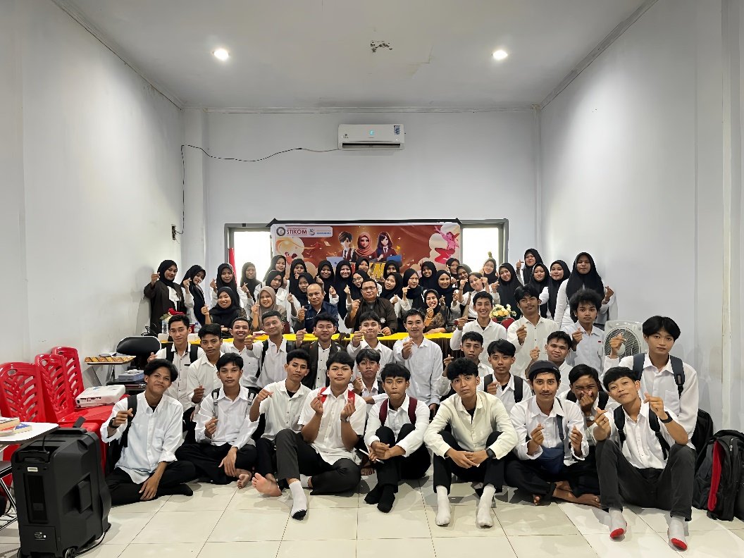 MENGENAL KAMPUS, MERANCANG MASA DEPAN PKKMB STIKOM 22 JANUARI KENDARI